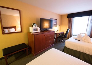 Merit Hotel & Suites
