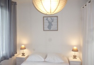 bright apartment with parking very near Thonon center of Spa