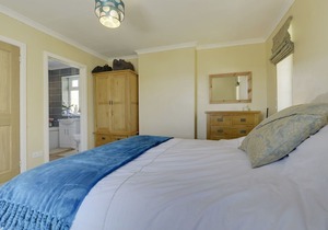Cartref, TAVISTOCK