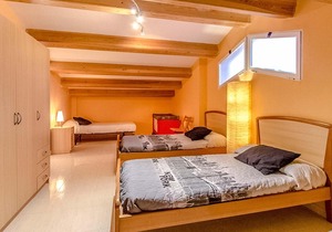 Spacious 4 bed villa, short drive from the beach