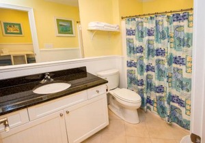 Island Inn of Atlantic Beach - King Junior Unit 112