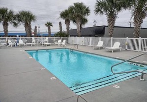 Island Inn of Atlantic Beach - Queen Suite Unit 202