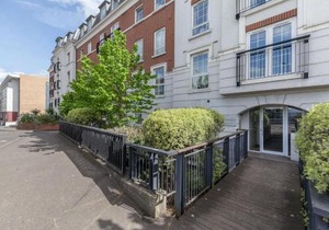Roomspace Serviced Apartments - Central Walk