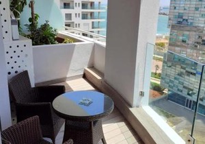 One bedroom appartement with sea view enclosed garden and wifi at Casablanca
