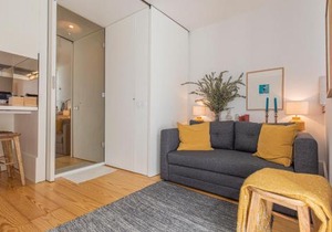 LovelyStay - The Blue Pool House
