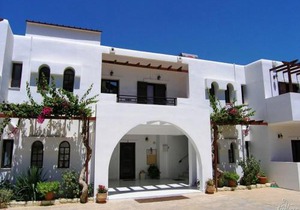 Aptera Apartment Sleeps 4