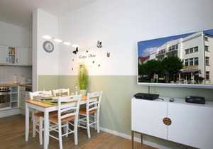 Haus Jahreszeiten by Rujana