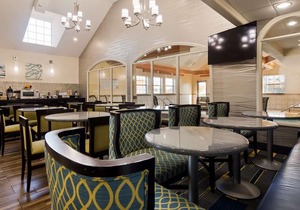 BEST WESTERN Plus Tulsa Inn & Suites