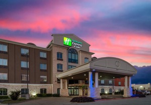 Holiday Inn Express & Suites Dallas Fair Park