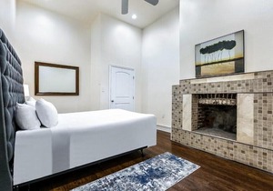 Downtown Luxury Suites by Hosteeva