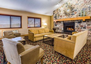 AmericInn by Wyndham Blue Earth