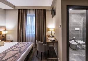 Smart Hotel Holiday