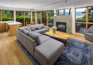Brentwood Bay Resort & Spa