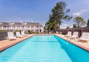 Baymont by Wyndham Albany at Albany Mall