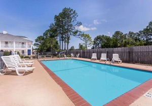 Baymont by Wyndham Albany at Albany Mall
