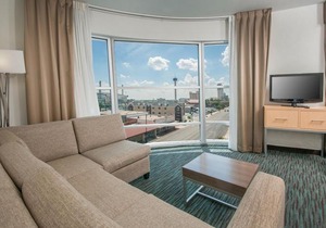 Holiday Inn Express Hotel & Suites San Antonio - Rivercenter Area