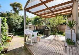 Metres To The Beach - Mornington