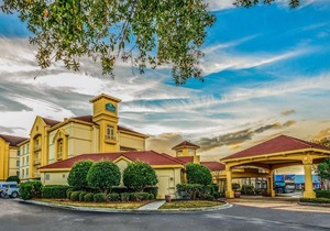 La Quinta Inn & Suites Myrtle Beach Broadway Area