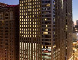 Courtyard Chicago Downtown/Magnificent Mile