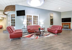 Ramada Hotel & Conference Center by Wyndham Lewiston