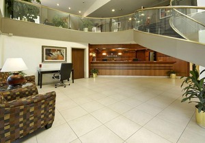 Ramada by Wyndham Bettendorf