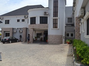Bjorne | Wuse 2