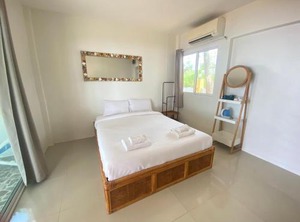 Issara Beach Resort | Sichon