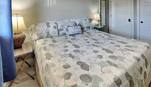 Condo, 1 King Bed with Sofa bed, Balcony (Mustang Isle - No Pets Allowed)