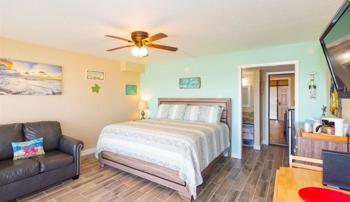 Condo, 1 King Bed with Sofa bed, Patio (The Heron Room - No Pets Allowed)