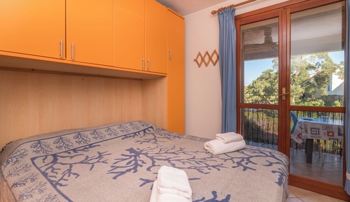 Family Apartment, 1 Bedroom (Casa Emozione With Shared Pool)