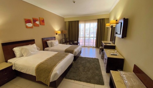 Standard Room with Garden View