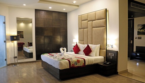 King Jacuzzi Suite