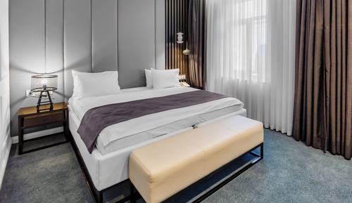 Deluxe King Room
