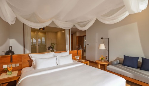 Suite 1 Bedroom Garden View