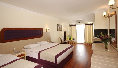 Executive Triple Room