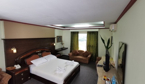Premiere Deluxe Room