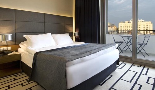 Premium Balcony Room