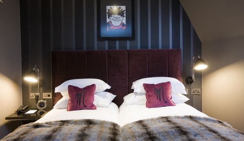 Standard Twin Room