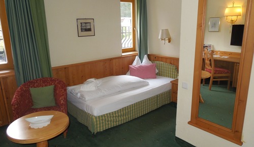Single Room, Bathtub (Alpspitz)
