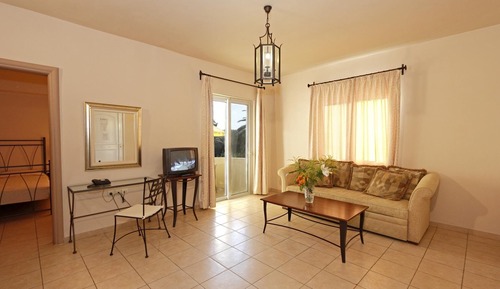 Superior Suite, 1 Bedroom, Pool View