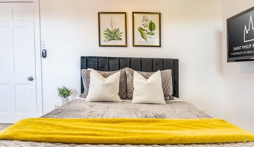 Toulose #15 - Penthouse Two Bedroom Apartment