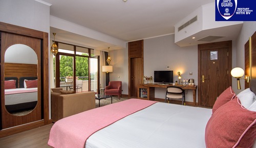 Superior Double Room, City View