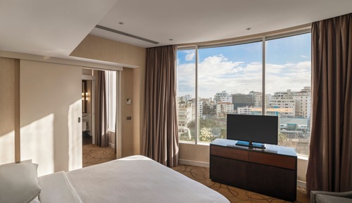 One King - One Bedroom Suite Mobility Access