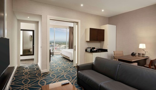 Suite, 1 Bedroom, City View, Corner