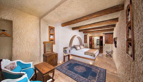 Comfort Room, Patio