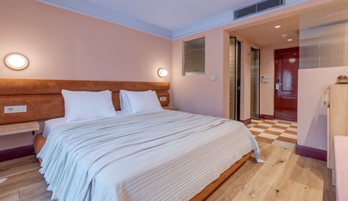 Double Room, Balcony