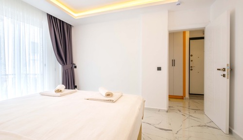 Junior Apartment