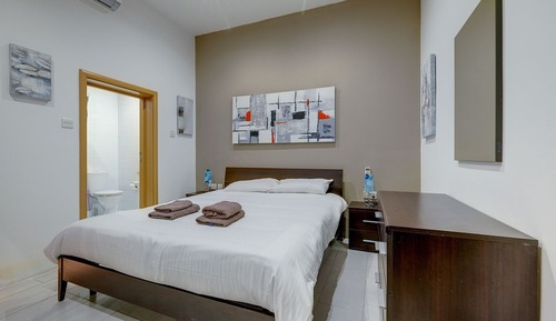 Apartment (1 Bedroom)