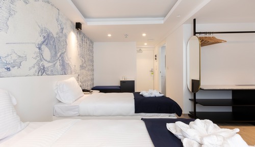 Twin Room with Private Bathroom