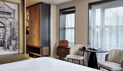 Premium Room, 1 King Bed